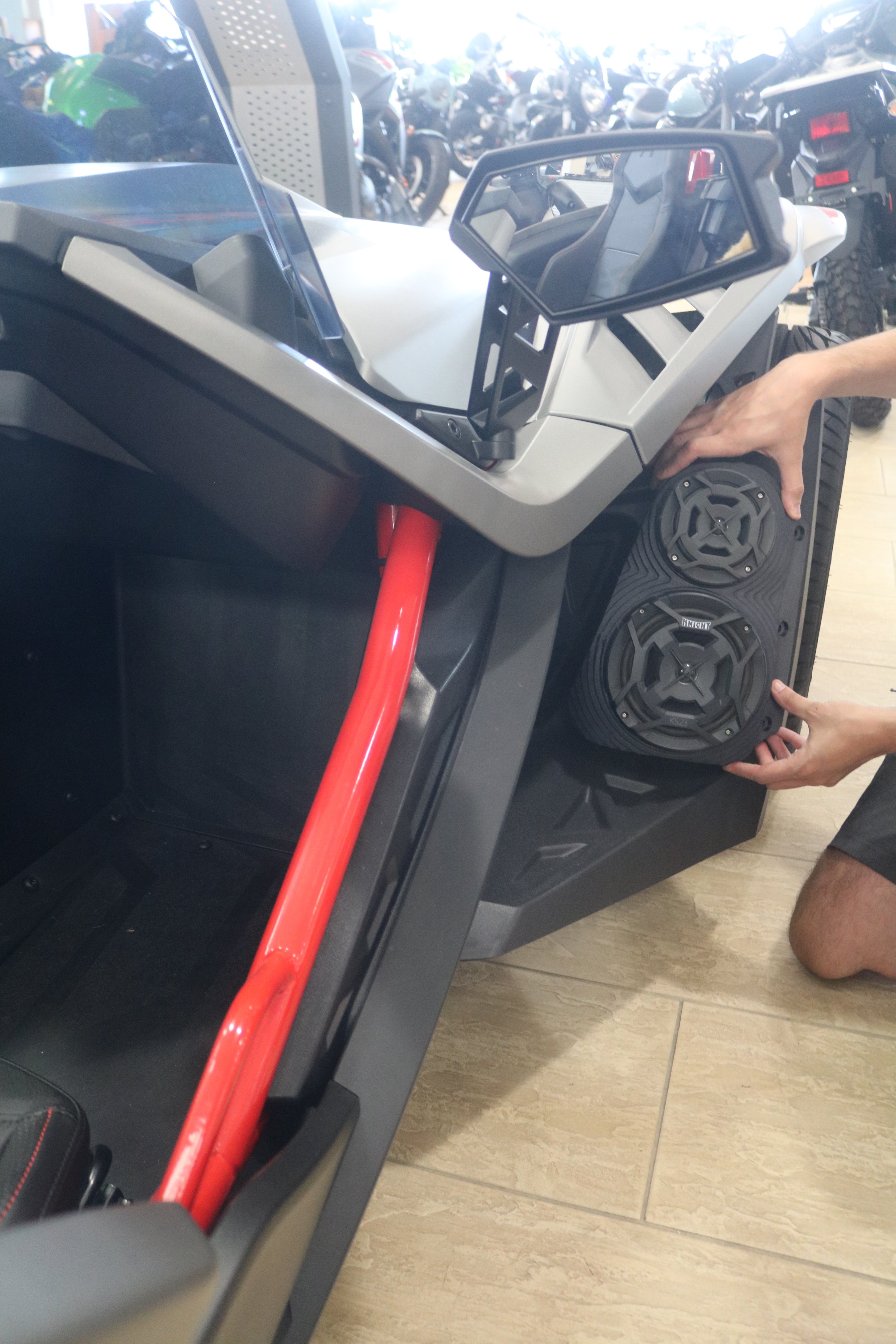 Polaris Slingshot Bluetooth Fender Mounted Speaker Pods