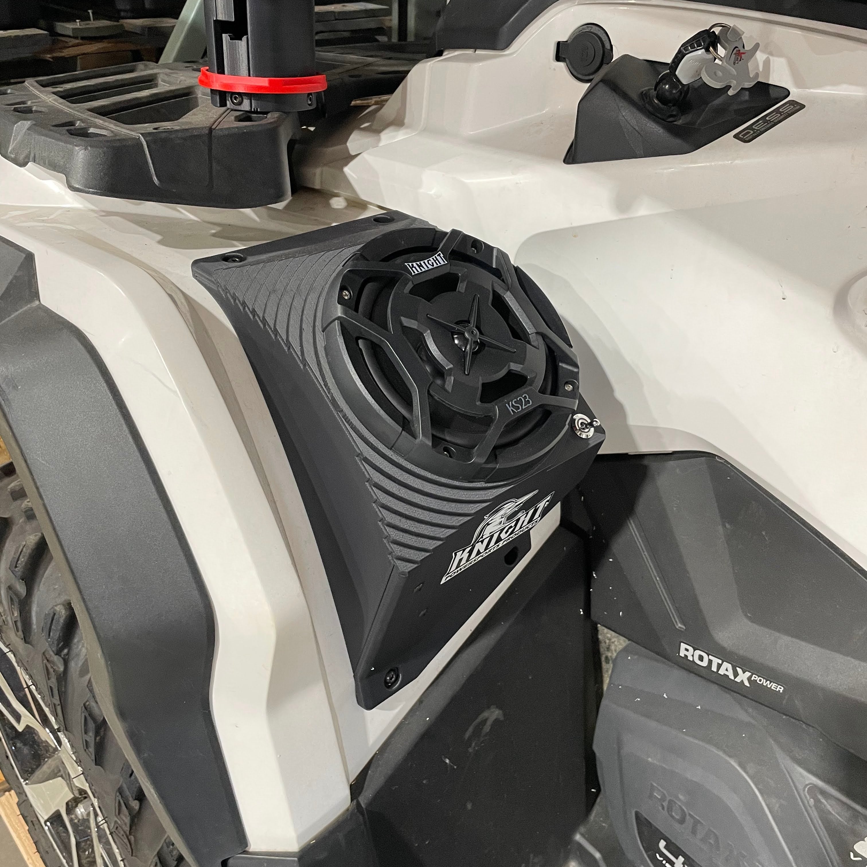 Can-Am Outlander Bluetooth ATV Speaker Pods - Fender Mounted