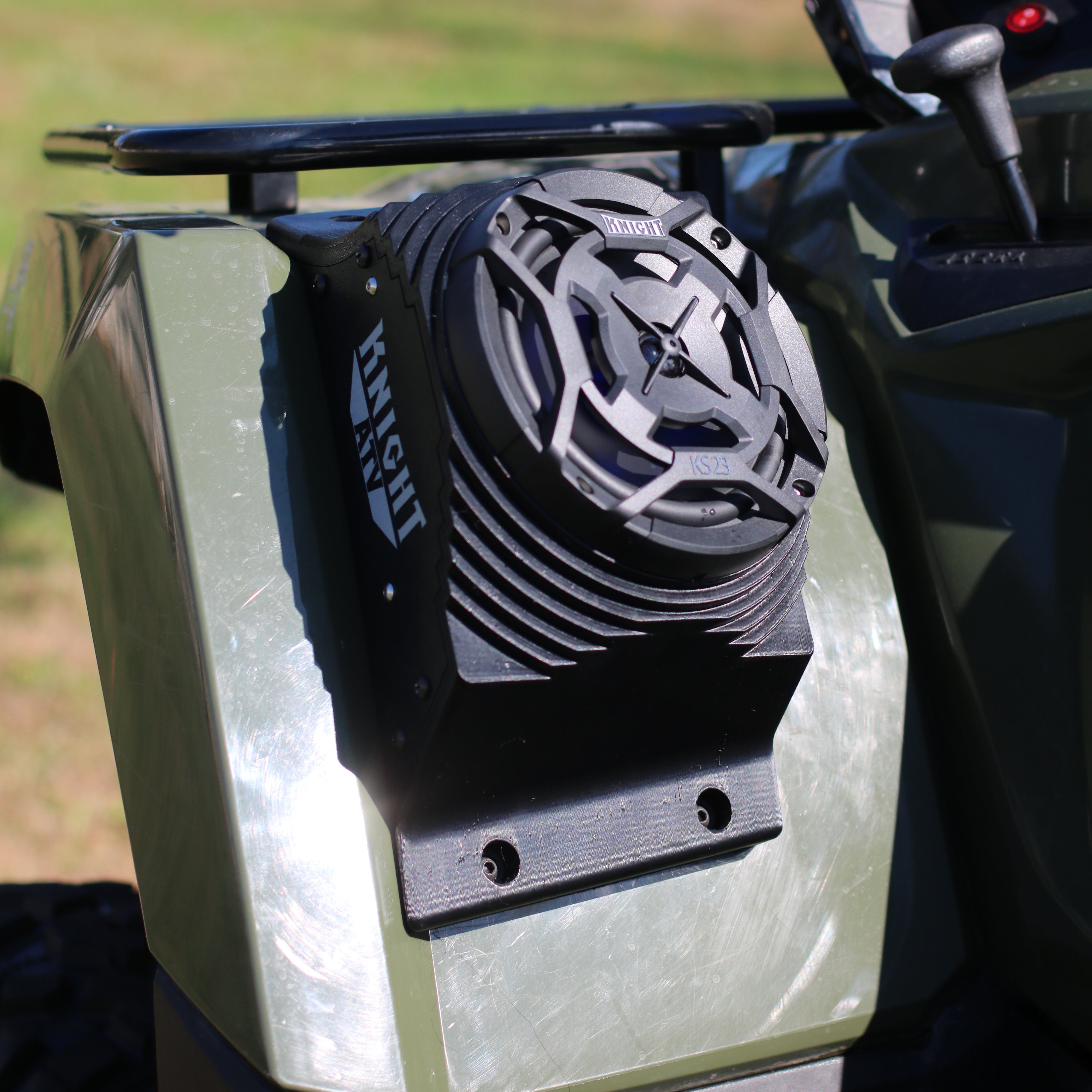 Tracker Offroad 570 (17–22) Bluetooth LED ATV Sound System