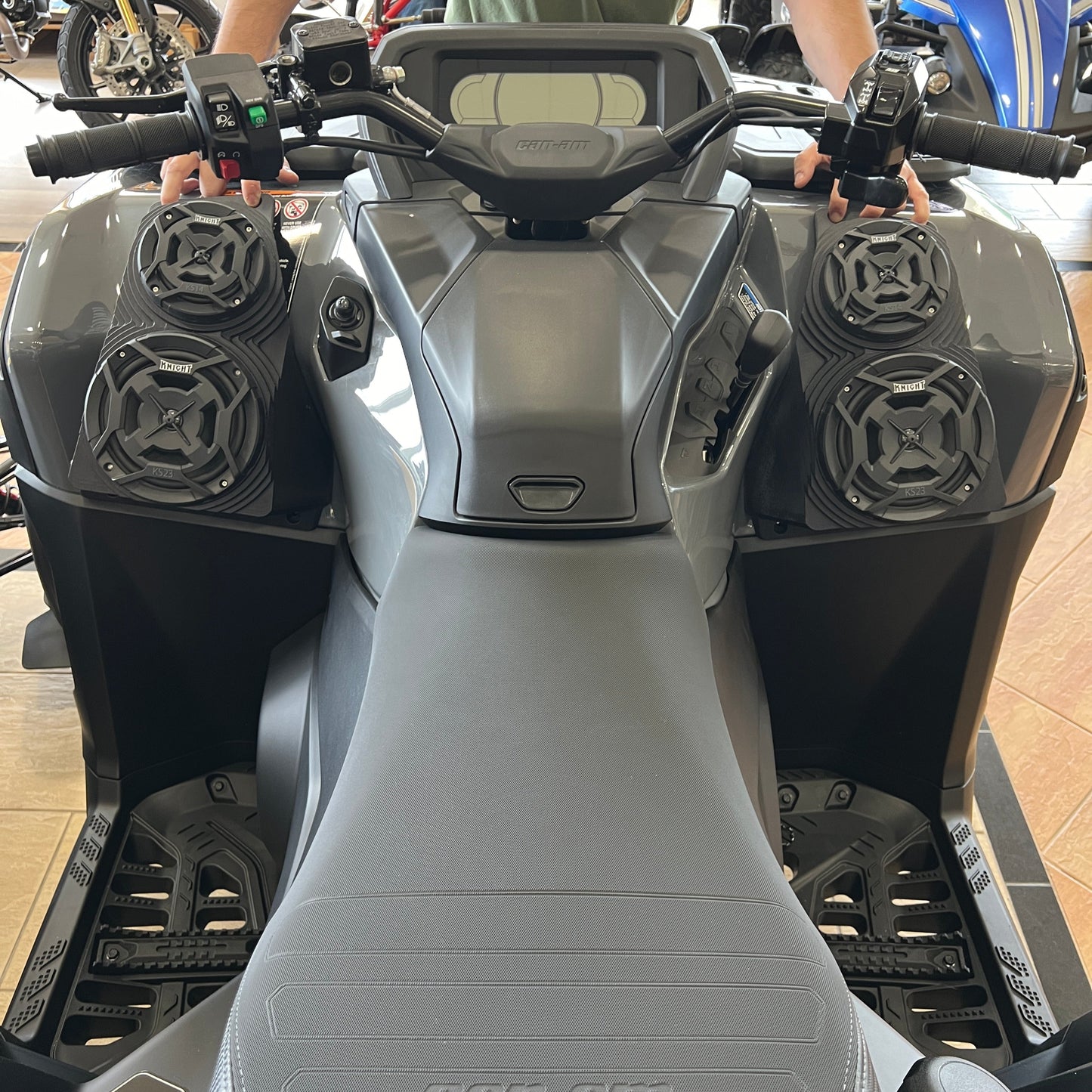 Can Am Outlander (12–25) Bluetooth LED Double ATV Sound System